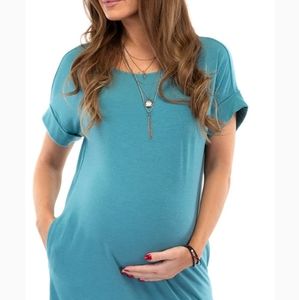 T-shirt style maternity dress with pockets
